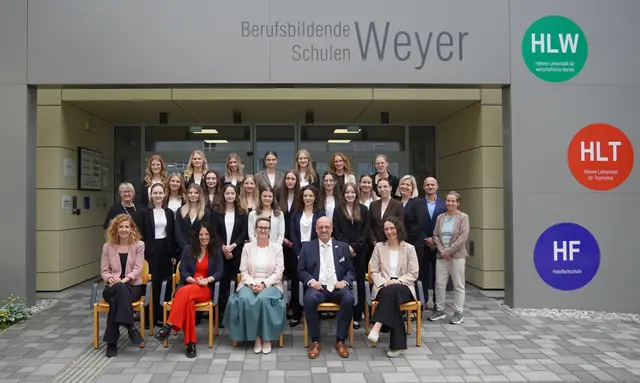 BBS Weyer: Klasse 5 HLW, Höhere Lehranstalt für Wirtschaft  | Foto: BBS Weyer