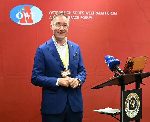 Das Österreichische Weltraum Forum (ÖWF) hat sechs neue Mars-Analog-Astronauten ausgewählt, die künftige Missionen unter marsähnlichen Bedingungen simulieren sollen. Auf dem Foto: ÖWF-Direktor Gernot Grömer. | Foto: APA-Images / APA / HELMUT FOHRINGER