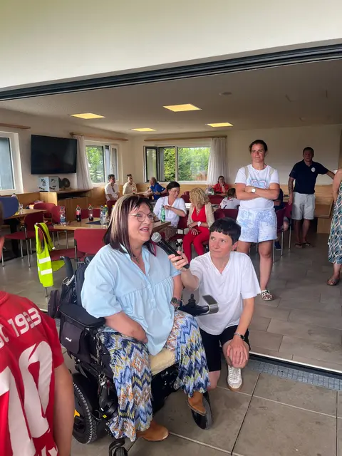 Marianne Hengl (Roll on Austria) ist seit Kindheitstagen nicht nur Didi-Fan sondern war ihm auch stets eine gute Freundin. | Foto: Didi Constantini Gedenkturnier
