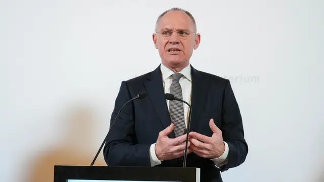 Innenminister Karner (ÖVP) will auch unbescholtene Syrer außer Landes haben.  | Foto: Andreas Pölzl/MeinBezirk