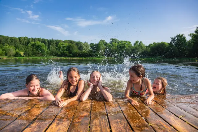 7. Juli: Bereits zum 28. Mal findet der Aktionstag "Die Schule geht Baden" mit zahlreichen Attraktionen statt. | Foto: Symbolbild: Adobe Stockfoto Dmitry Naumov