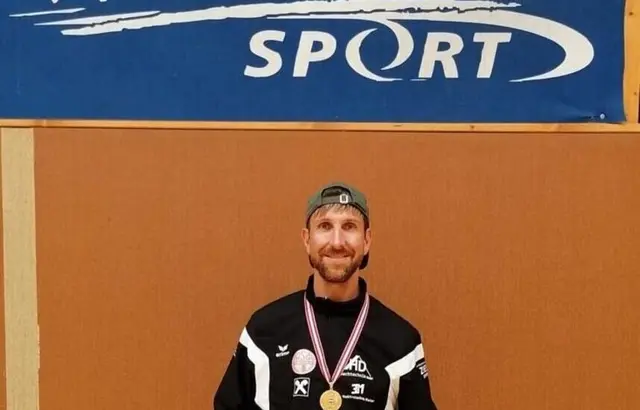 Oliver Hofer holte trotz schwerer Rippenverletzung zwei Silbermedaillen heim. Die WSG Radenthein wünscht ihm eine rasche Genesung. | Foto: WSG Radenthein