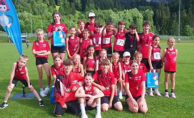 Die Reuttener Leichtathleten überzeugten in verschiedenen Disziplinen mit Top-Leistungen. | Foto: Witting