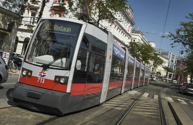 Kurz nach 18 Uhr ist es zu einem Gleisschaden in der Rustengasse im 15. Bezirk gekommen. Aus dem Grund können am Dienstagabend die Linien 52 und 60 nicht wie üblich unterwegs sein. (Symbolbild) | Foto: Johannes Zinner