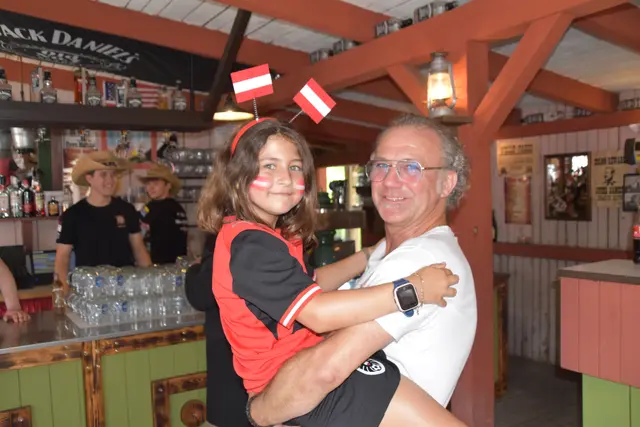 Auch Klara und Opa Fritz fieberten mit. | Foto: MeinBezirk/Michael Strini
