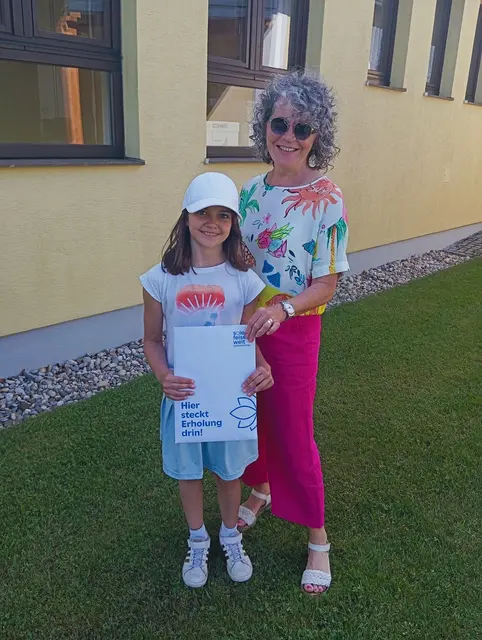 Abfallquizsiegerin Mia Leitner mit Abfallberaterin Silvia Thor | Foto: GV Gmünd