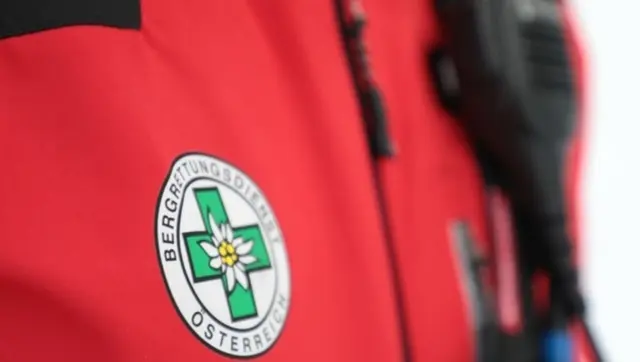 Die Bergrettung Elbigenalp und die Feuerwehr Elmen retteten in einer nächtlichen Aktion zwei deutsche Wanderer aus dem unwegsamen Bachbett des Streimbachs. Einer der Männer wurde dabei verletzt geborgen. | Foto: Bergrettung