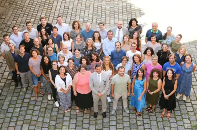 Das Lehrerkollegium am Piaristengymnasium in der Josefstadt. | Foto: BG8