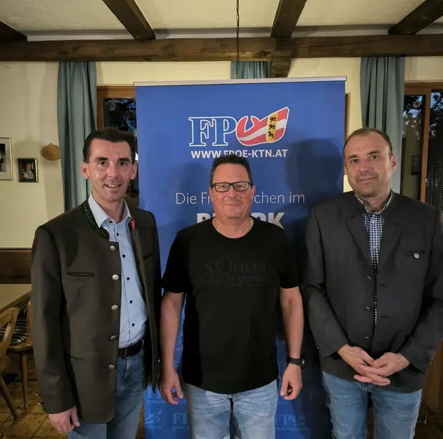 Landtagsabgeordneter und Bürgermeister von Hüttenberg Josef Ofner, Gemeinderat Wolfgang Moser, Mölblings Bürgermeister Bernd Krassnig (v.l.n.r.) | Foto: FPÖ Kärnten