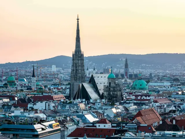 Die Auslastung der Hotelzimmer blieb stabil, der Netto-Nächtigungsumsatz ging im April jedoch zurück. (Symbolfoto) | Foto: Dimitry Anikin/unsplash