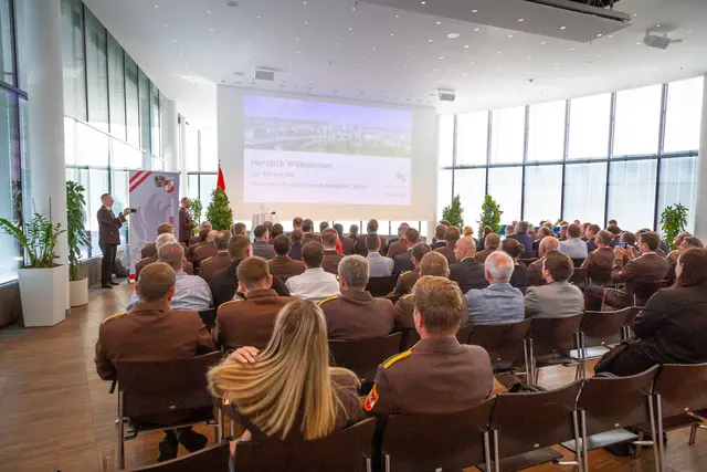 Die Ehrung erfolgte im Rahmen einer feierlichen Veranstaltung im Raiffeisen Forum Wien. | Foto: Autohaus Josef Kamper