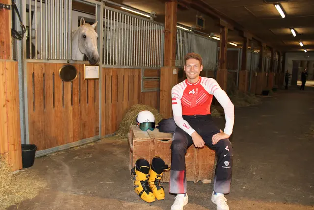 Arvid Auner in den Ställen mit den Lipizzanern in Piber | Foto: TV Region Graz - René Lederer