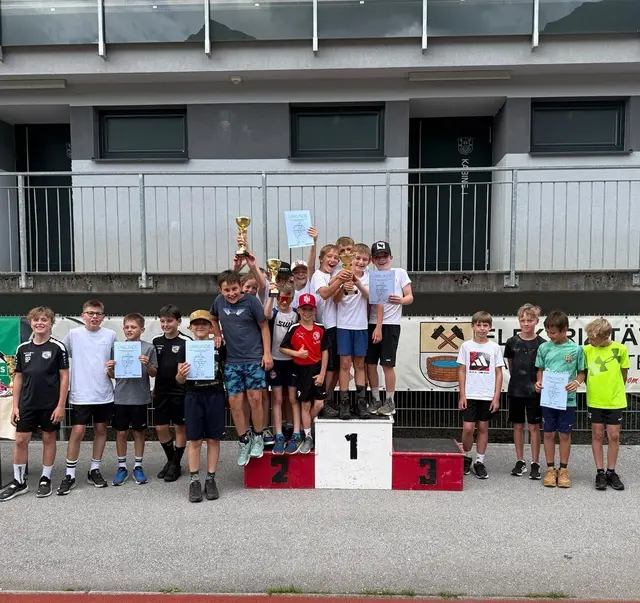 Die 43. Leichtathletik-Bezirksmeisterschaft war ein Beweis für die Begeisterung der Pongauer Volksschulkinder für Bewegung und Sport. | Foto: Volksschule Filzmoos