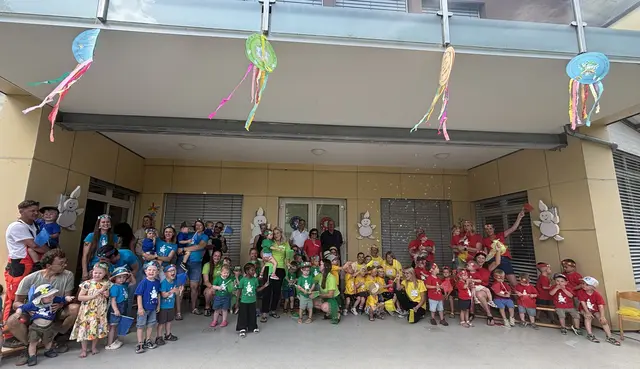 Das zentrale Thema des diesjährigen Sommerfestes der Kita in Liebenfels waren bunte Farben. | Foto: Bimbulli GmbH