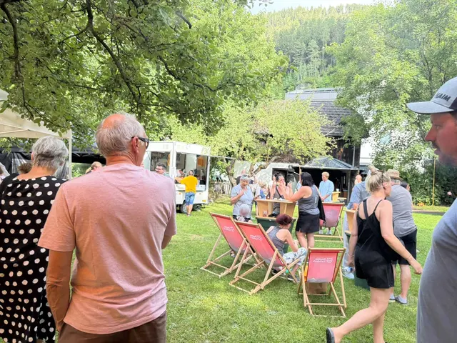 Die Besucher genossen das Flair im Garten des Alten Widums. | Foto: Marlena Strauß