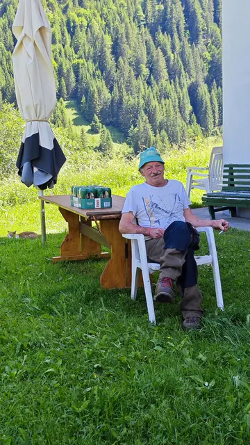 Nach fast fünf Jahrzehnten im Dienst der Gemeinde Hinterhornbach trat "Sepp" Kärle seinen wohlverdienten Ruhestand an. | Foto: Lechleitner