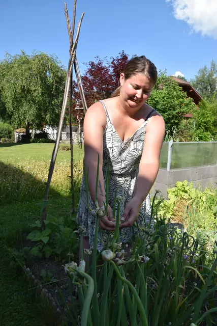 In ihrem kleinen Garten-Paradies in Göstling an der Ybbs ist die Saatgut-Erhalterin Michaela Hofer voll in ihrem Element.