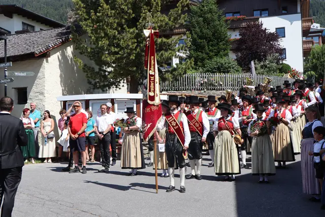 Die Musikkapelle Fiss nach der feierlichen Prozession. | Foto: Thomas Seelos