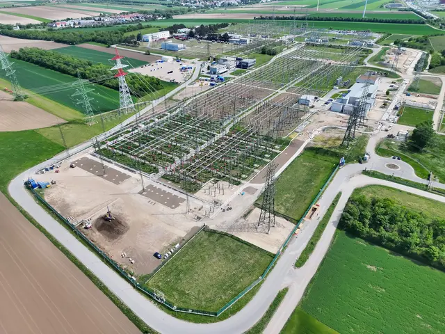 Wird ausgebaut: Das Umspannwerk Wien Südost erstreckt sich über eine Fläche von 24 Hektar und zählt zu den wichtigsten Stromknotenpunkten Österreichs. | Foto: Mario Strausky