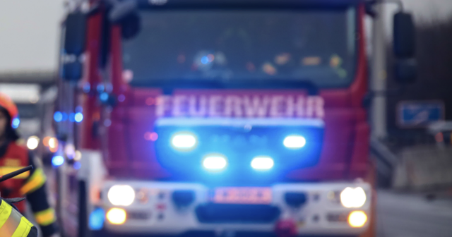 Zwei Fahrstreifen der A1 bei Sipbachzell waren wegen eines Fahrzeugbrandes für rund eine Stunde gesperrt. | Foto: laumat.at
