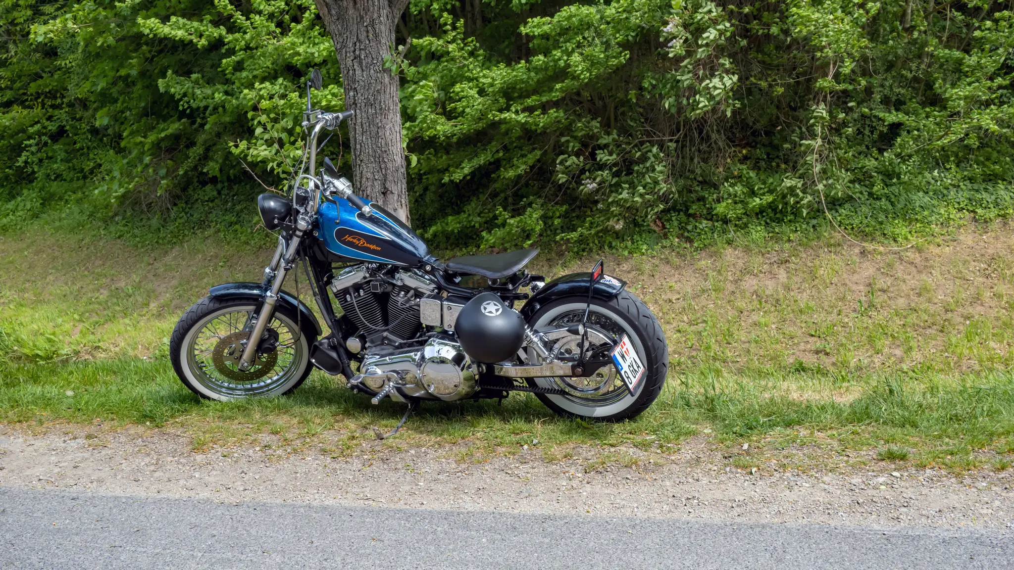 Accident in Anras: Head-on collision on B100: Motorcyclist (57) seriously ...