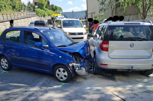 Schaden an den Autos.  | Foto: Freiwillige Feuerwehr Millstatt