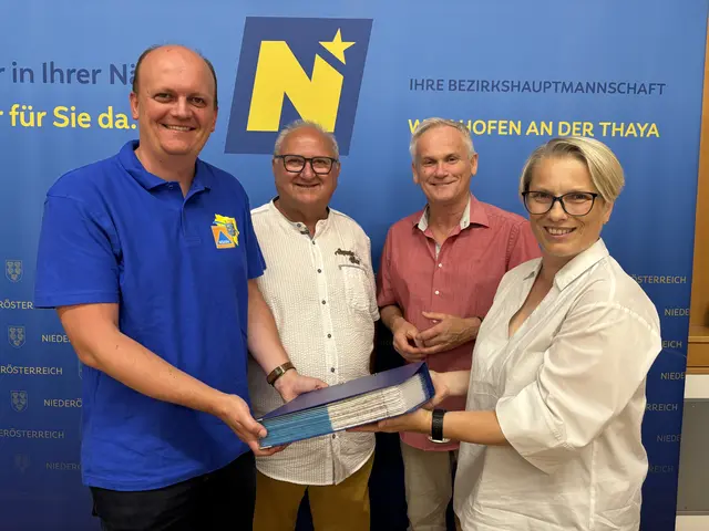 Übergabe an den Zivilschutzverband | Foto: Daniel Schmidt