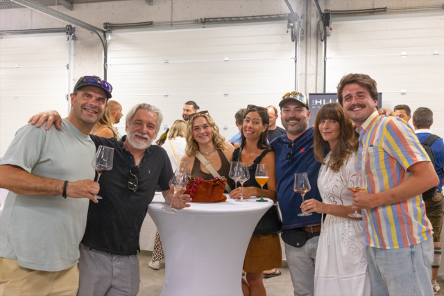 James Harding (2.vl) mit seinem Team vom Cafe Schneider St. Anton. | Foto: Getränke Wille