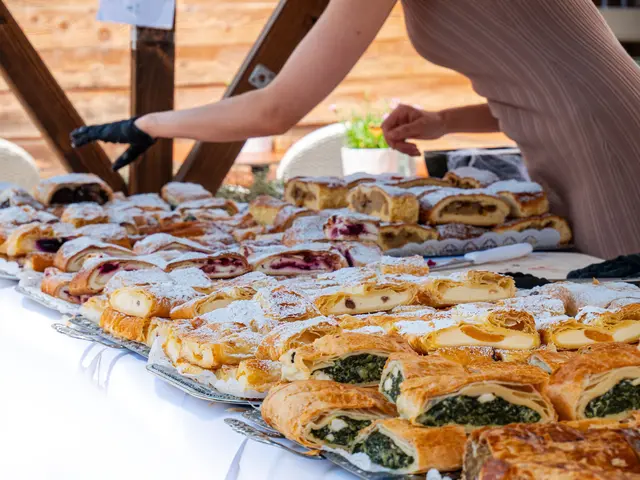Knuspriger Genuss in allen Variationen: Beim Seefelder Strudelfest dreht sich am 4. und 5. Juli alles um Österreichs beliebtes Traditionsgebäck. | Foto: Region Seefeld