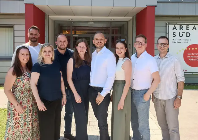 Jennifer Weinberger, Andreas Oswald, Jenny Perchtold, Franz Zarfl, Birgit Goriupp, Johannes Reimansteiner, Elisabeth Hirtler, Marco Dinauer, Gabriel Scharf (v.l.n.r.) | Foto: WKK