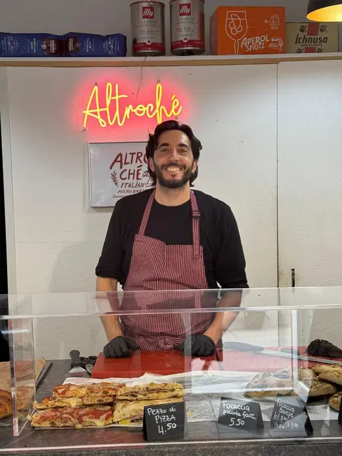  Hinter dem Konzept steckt Francesco Fusaro, der seine Leidenschaft für die italienische Back- und Esskultur in einem Pop-up vereint. | Foto: einfach.rese