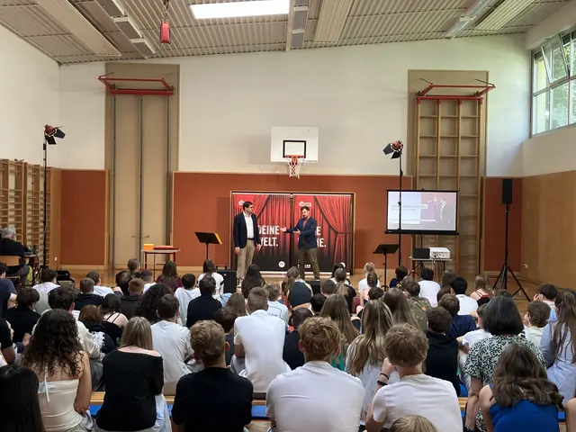 AK Young Jugendtheater "Demokratie und Du!" an der Polytechnischen Schule in Scheibbs | Foto: Günter Kastner/Arbeiterkammer Niederösterreich