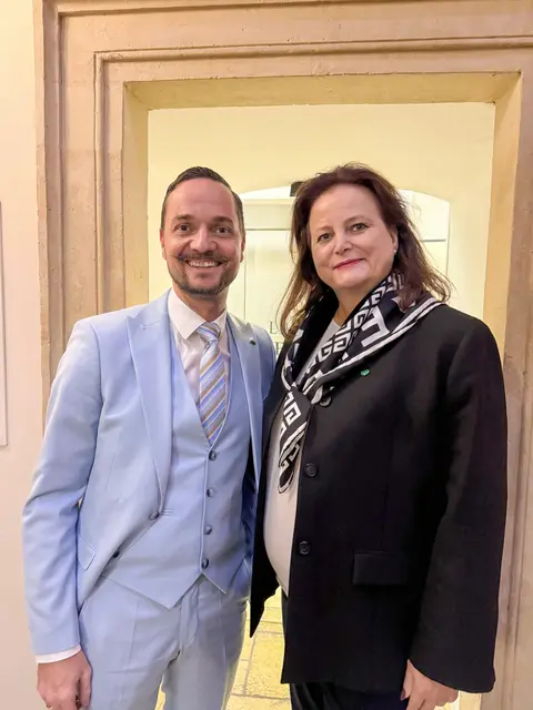 Bgm. Alexander Putzenbacher mit LR Claudia Holzer.