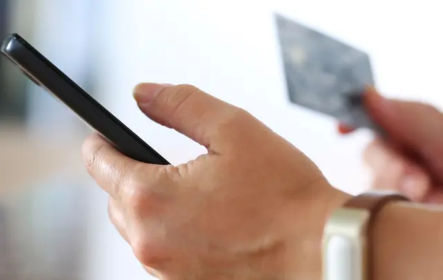 Aktuell sind SMS im Umlauf, welche zur Zahlung einer Parkstrafe auffordern. Die Stadt Linz ruft auf, diese zu ignorieren.  | Foto: PantherMedia / megaflopp