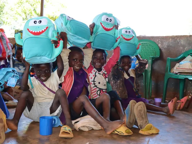 Eine Schultasche, gefüllt mit dem Nötigsten, ist weit mehr als nur ein Gebrauchsgegenstand: Sie ist der Schlüssel zu einer neuen Zukunft. | Foto: Mary's Meals