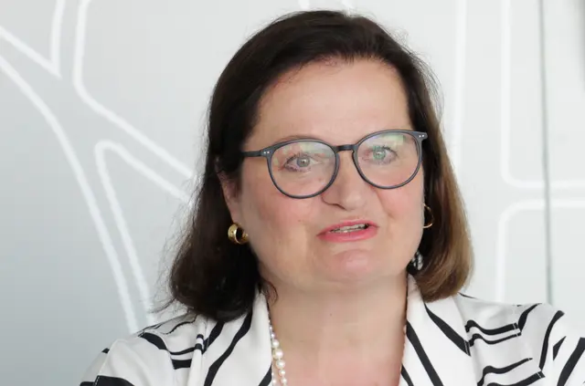 IFN/Internorm-Miteigentümerin Anette Klinger: " In Nachbarländern von Österreich hat man die Hälfte an Lohnkosten. Ich befürchte, dass die Tragweite dieser Entwicklung der breiten Bevölkerung nicht bewusst ist. Selbst in der Schweiz sind die Lohnkosten bei der Fensterproduktion niedriger." | Foto: MeinBezirk/Ingo Till