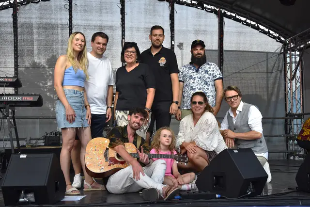 Claudia Pfeffer, Michael Schamann, Margit Bader, Benjamin Hymer, Franz Fichtinger, James Cottriall, Tochter Lilly, Lena Sattmann und Ronald Luckner