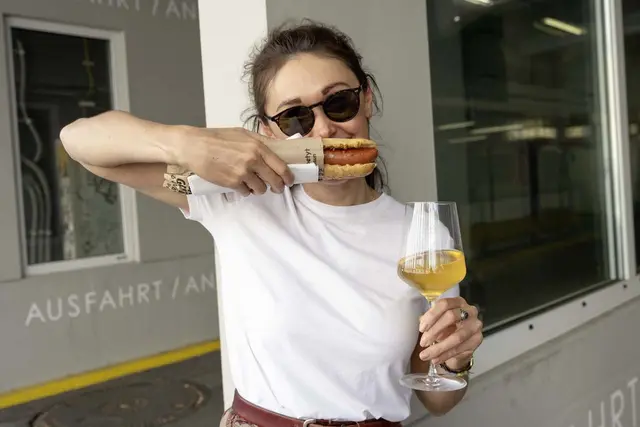 Die  "Sip ’n’ Snack Tour" lädt zur Tour durch die Innenstadt. | Foto: Gusto Guerilla