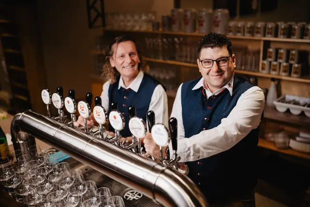 Das Brauhaus Wolfsberg lädt am 5. Juli zum Frühschoppen mit Musik, Brauchtum und traditionellem Bieranstich bei freiem Eintritt | Foto: Lebenshilfe Kärnten