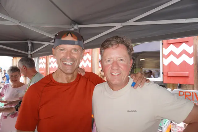 Hubert Siller (MCI, TVB Stubai) mit Horst Hofer vom Alpensporthotel Mutterberg  | Foto: Kainz