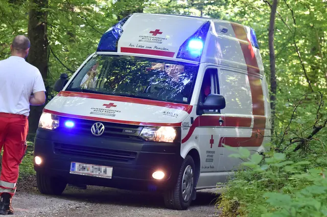 Ein 29-jähriger Motorradfahrer kam bei einem Unfall auf der Großalmstraße bei Steinbach am Attersee ums Leben. | Foto: PantherMedia / Spitzi