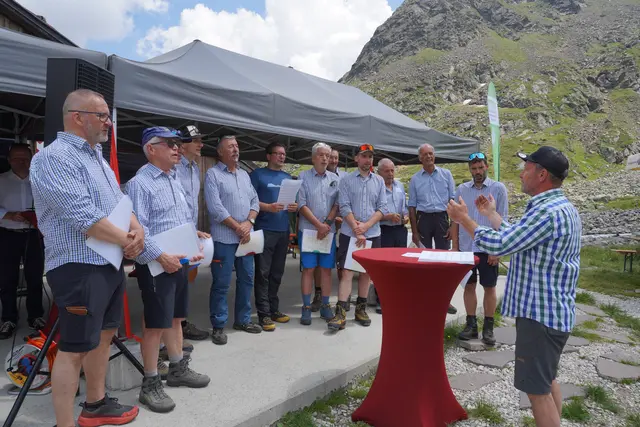 Der Neustifter Männerchor umrahmte die Bergandacht mit schönem Gesang. | Foto: Kainz