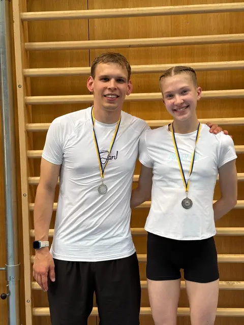 Jonas Kretschmer und Pia Mercsanics