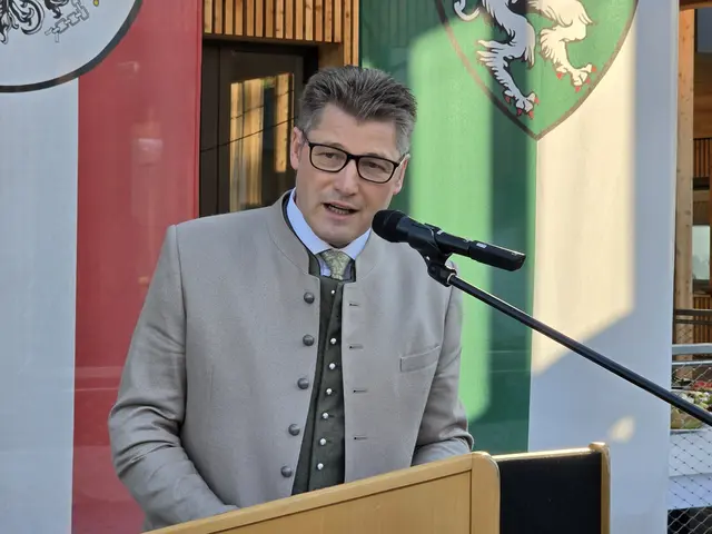 Bgm. Josef Maier berichtete von intensiven Gesprächen mit Vereinen, Schulen, Kindergärten, um ein Zukunftsprojekt entstehen zu lassen. | Foto: Anita Galler