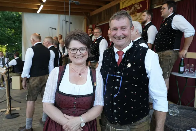 Margit Obrietan, Hansi Lippits.