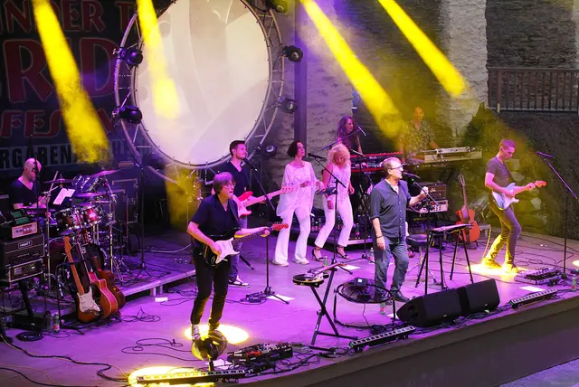 "Floyd Division" haben mit einer beeindruckenden Austria Pink Floyd Show die Herzen der Besucherinnen und Besucher im Nu erobert. | Foto: Peter Seper