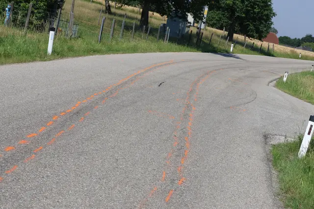 Ein 86-jähriger Radfahrer kam bei einer Kollision mit einem Auto in Gmunden ums Leben. | Foto: laumat/Matthias Lauber