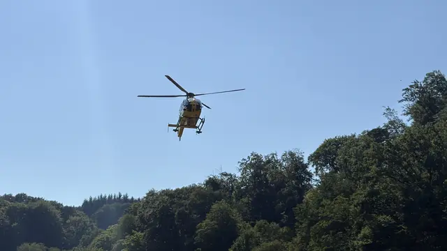Rettungsdienst, Notarzthubschrauber, First Responder und Polizei standen bei dem Einsatz im Gemeindegebiet von Golling an der Erlauf im Einsatz. | Foto: DOKU NÖ