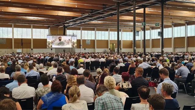 In der Messehalle 21 werden täglich über 3000 Besucher*innen erwartet

Foto FMZ