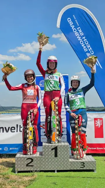 Tina Hetfleisch (Mitte) siegte vor Lara Teynor (Österreich) und Nikola Fricova (r.) aus Tschechien. | Foto: Tina Hetfleisch